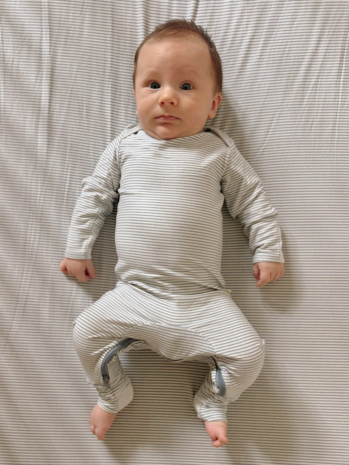 Blue-and-white striped convertible baby pajamas, long sleeves and full-length legs