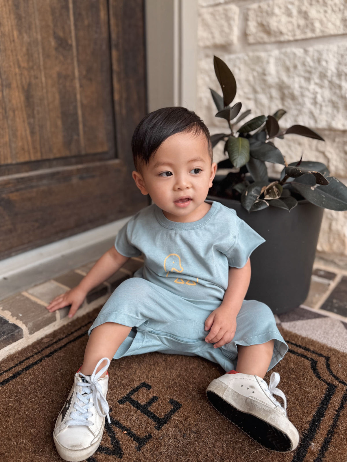 Kids' Quack light blue T-shirt and shorts set with duck graphic, short sleeves