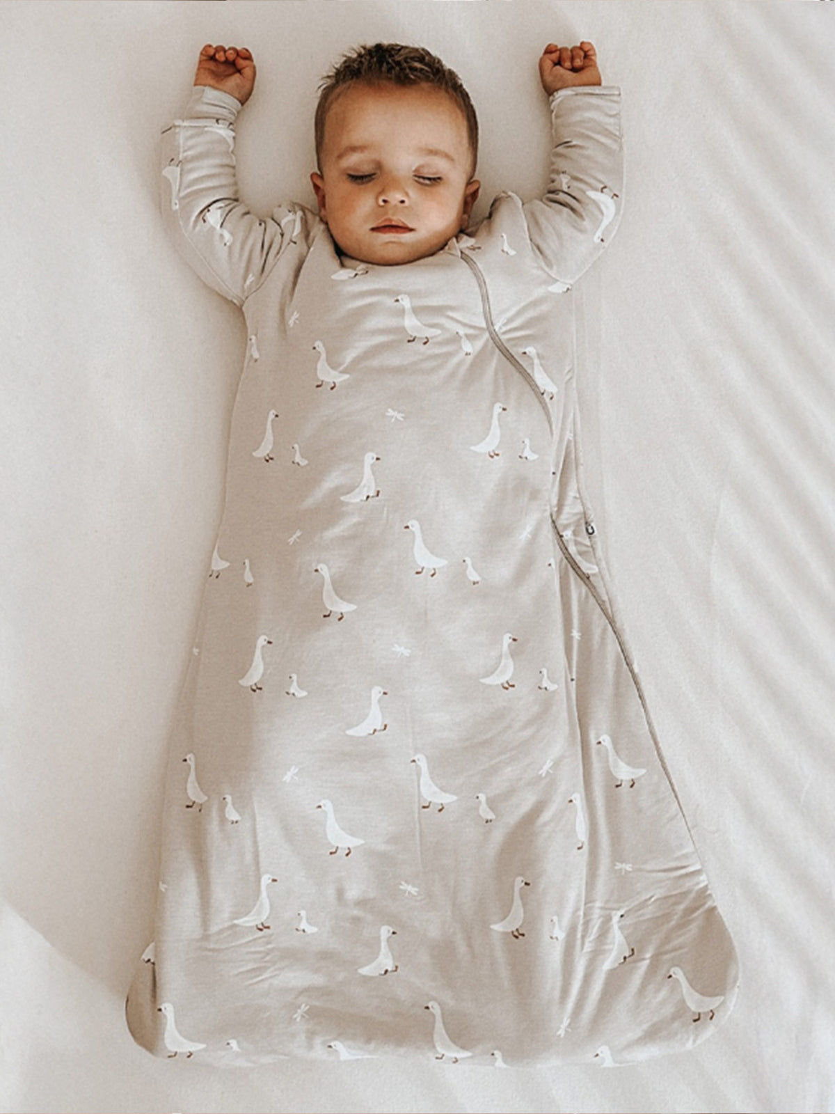 Goose-print long sleeve sleep sack with front zipper, off-white fabric