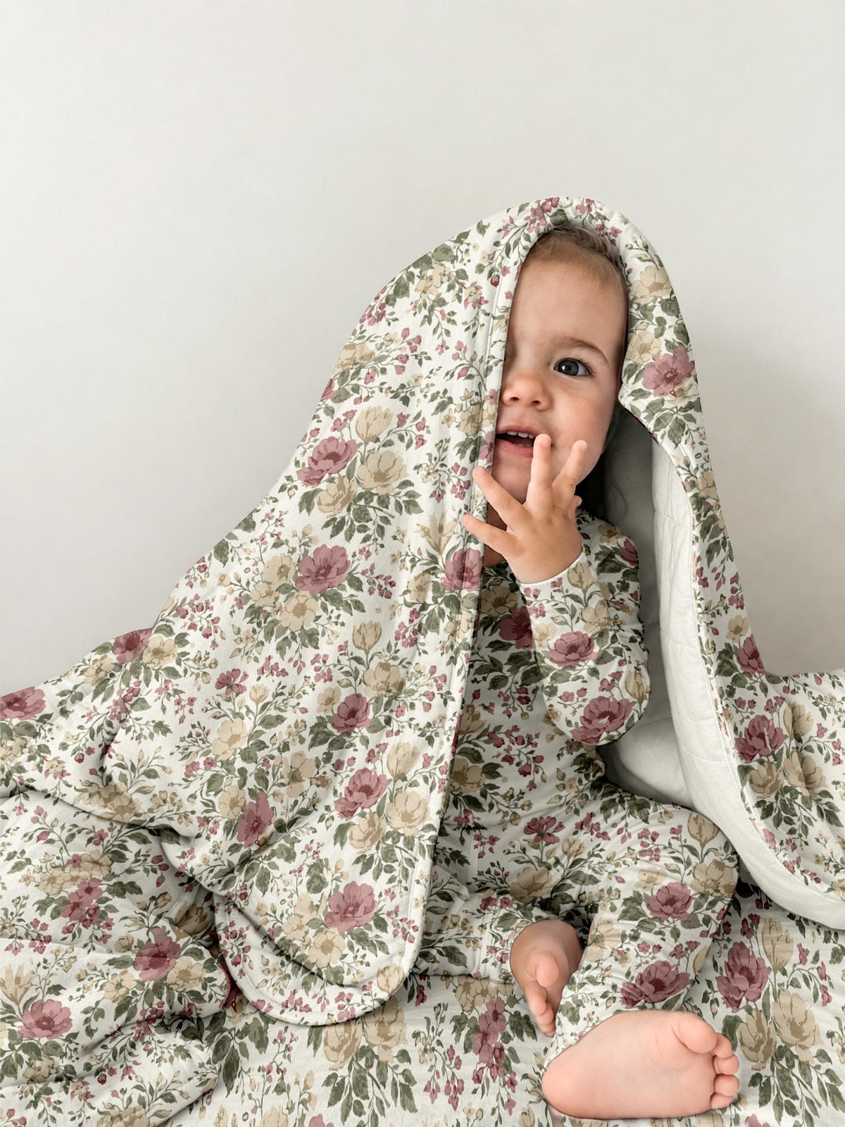 Twin Cloud Blanket, floral savanna print with draped hood, 2.5 TOG