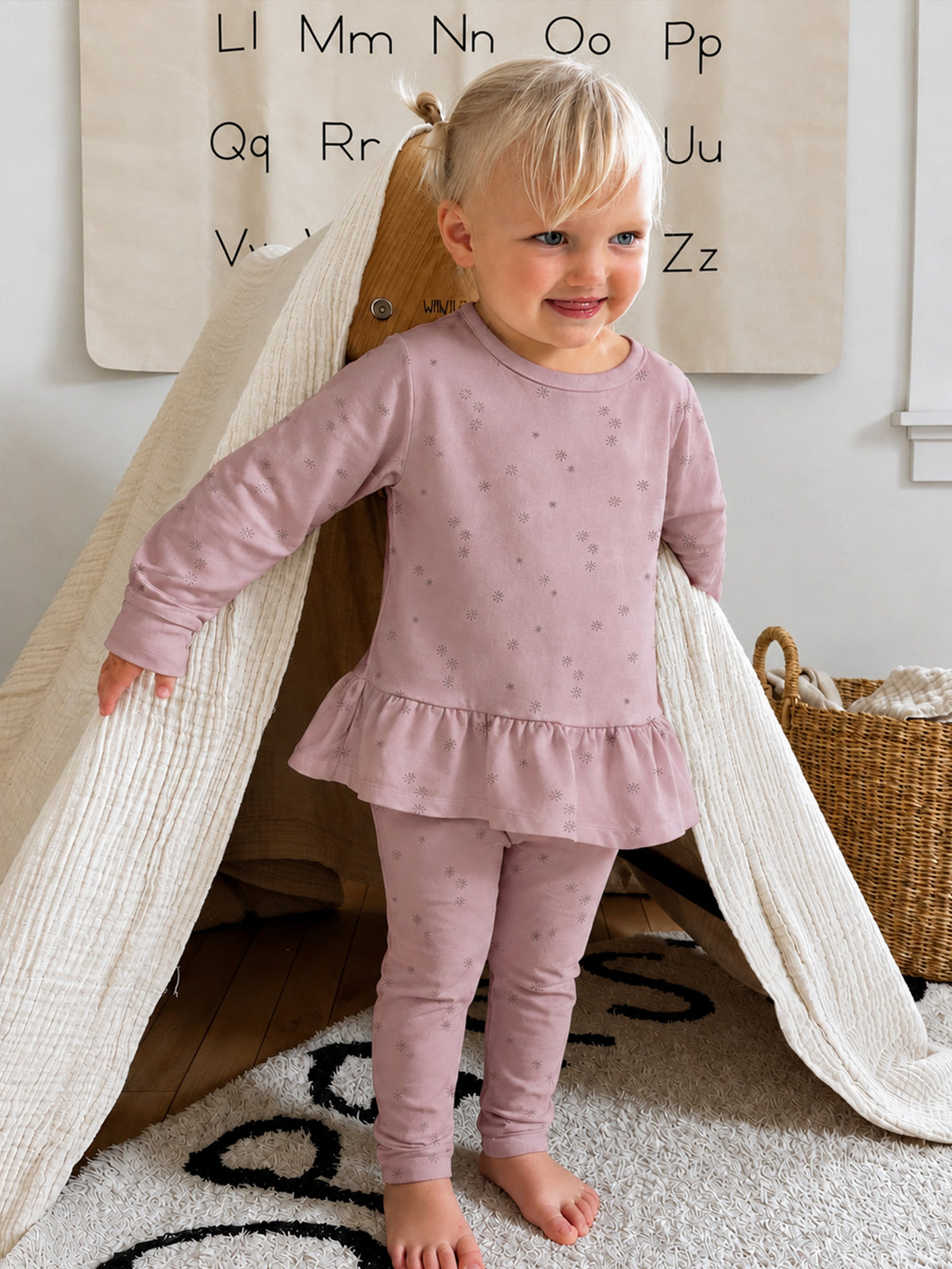 Lilac fleece ruffled top and leggings set for toddler, long sleeves and printed dots