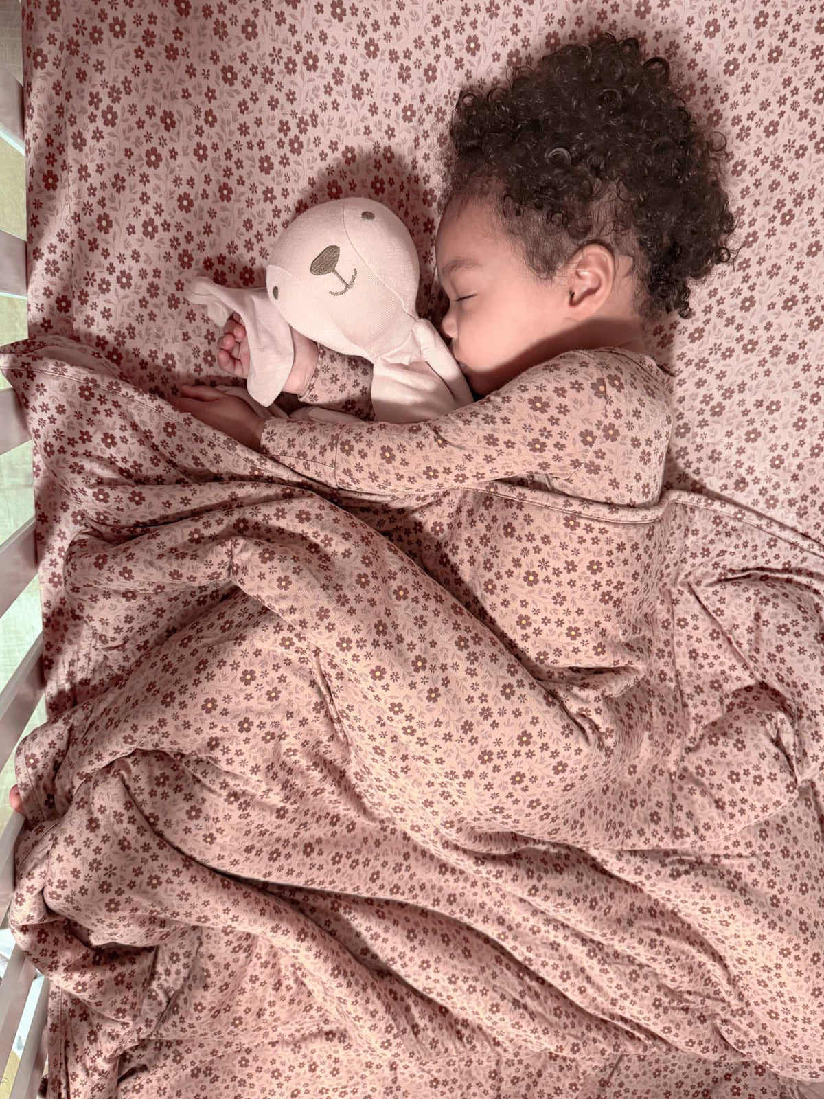 Floral twin cloud blanket, 2.5 TOG, taupe with small pink petal pattern