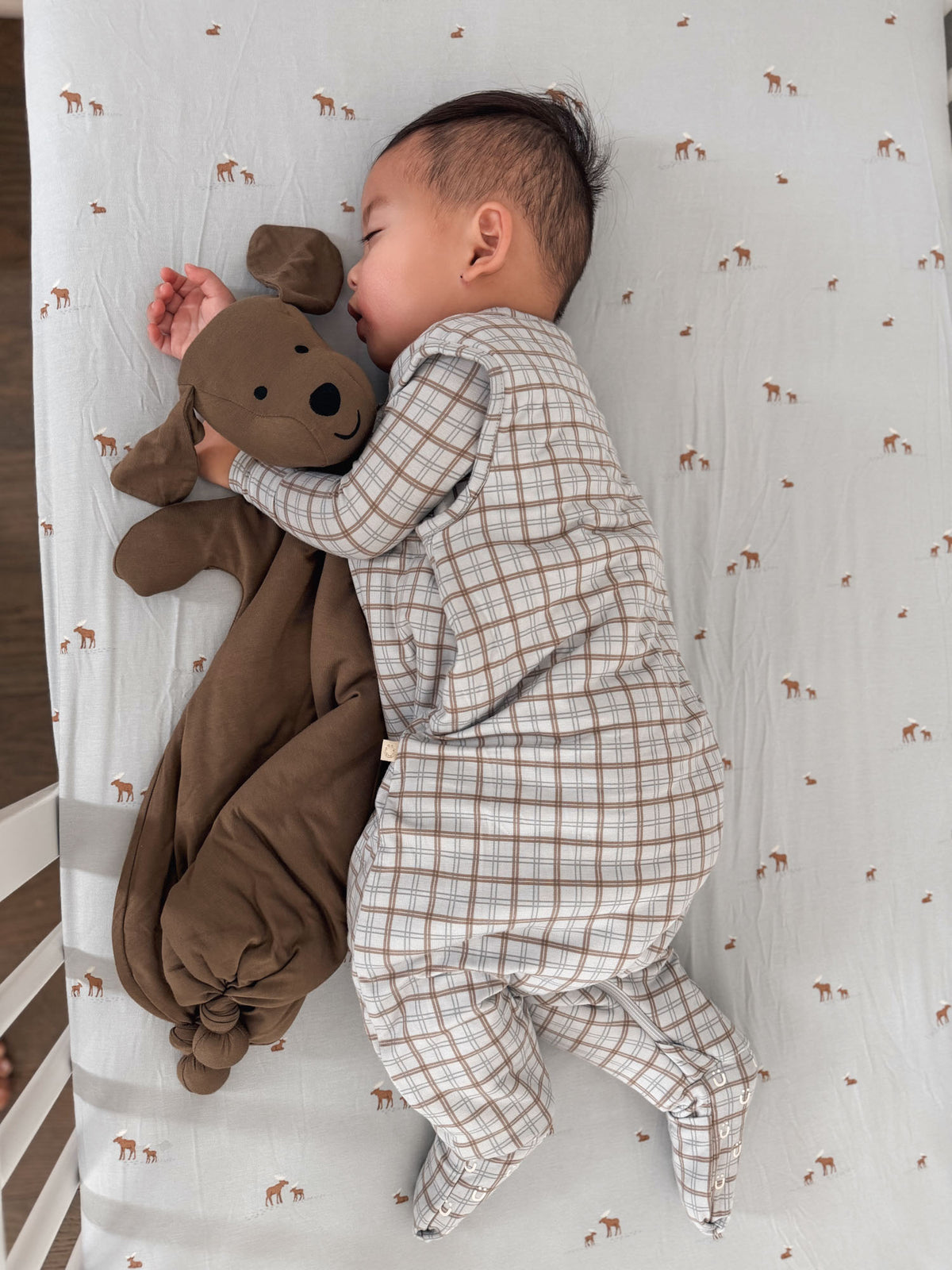 Cream plaid footie sleep sack with zip-front and gathered cuffs, 2.5 TOG
