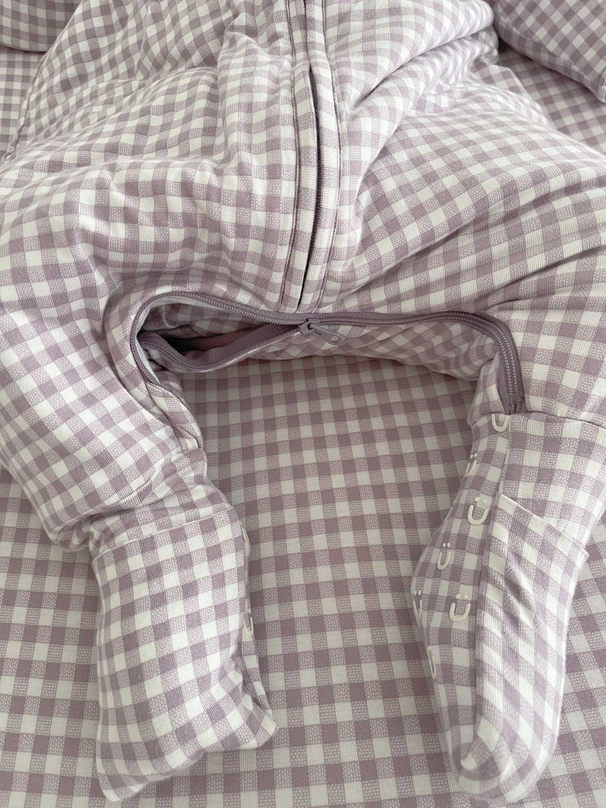 Gingham footed sleep sack close-up with full front zipper and carry handle, 2.5 TOG